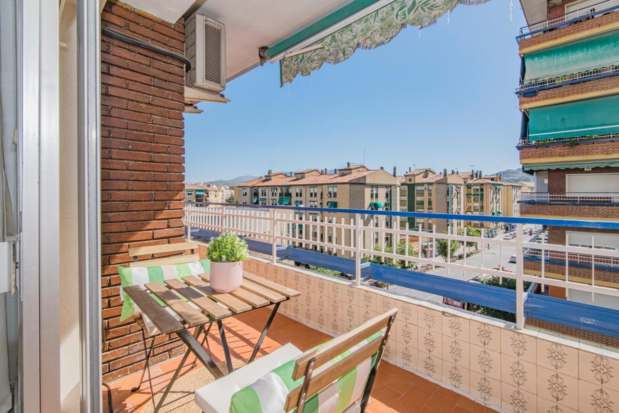 Delfin Retreat Con Terraza Junto A Parada De Metro Granada Exterior foto
